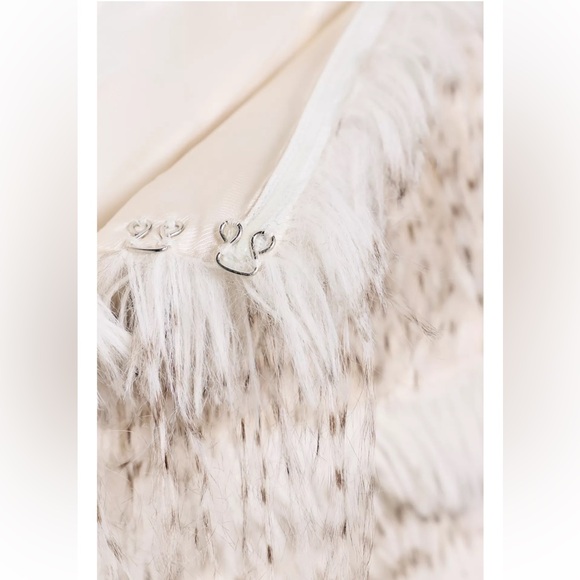 Zara Feathery Halter Crop Top in White and Brown - Picture 5 of 10